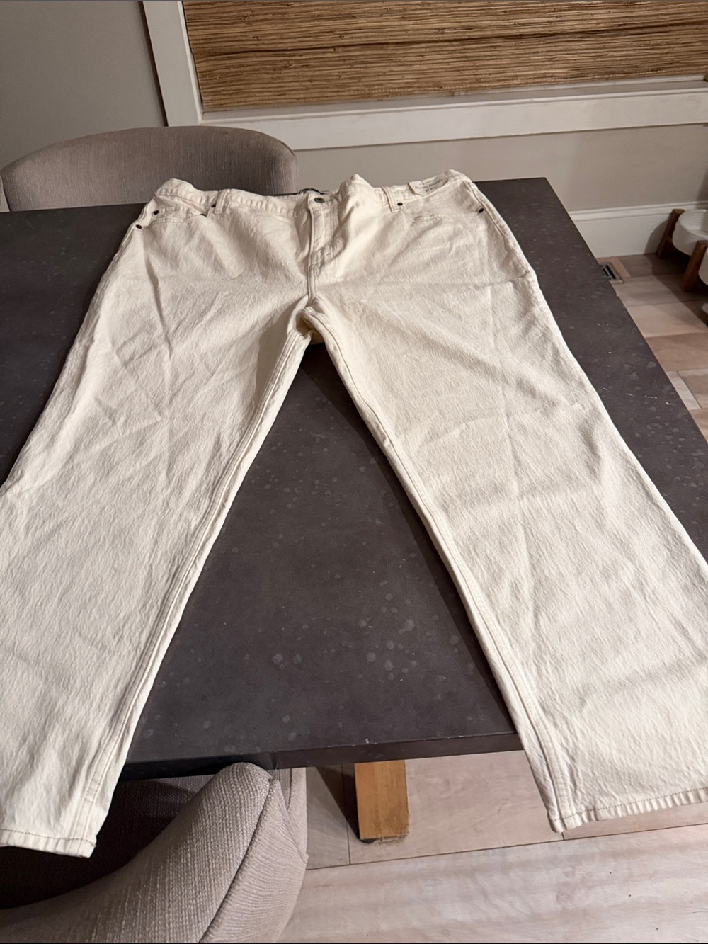 Abercrombie & Fitch Off-White Straight Leg Jeans